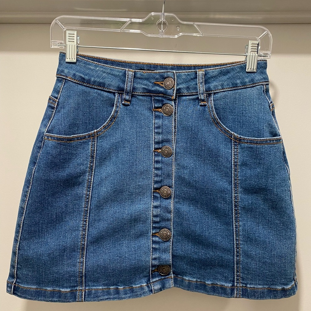 LIKE NEW Almost Famous High Rise Blue Denim Button-Up Above Knee Mini Skirt - 5